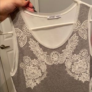 Super cute top and very flattering